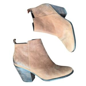 COLE HAAN CHESNEY Chestnut Brown Ankle Boots Size 11B